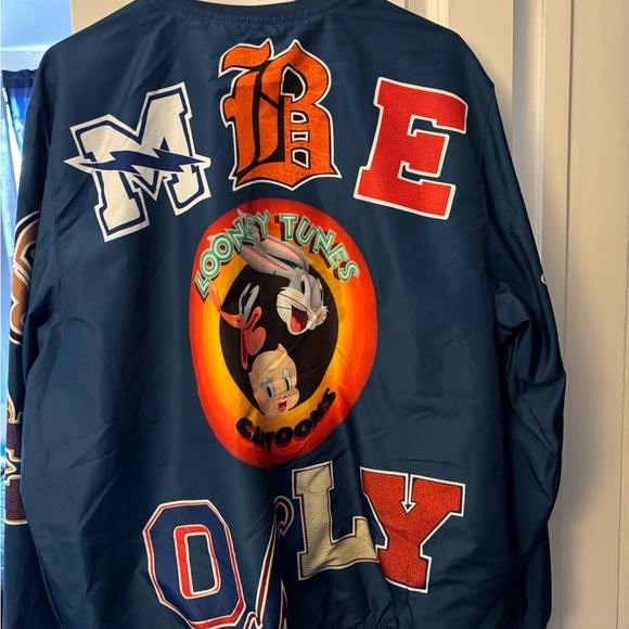 Members Only Looney Tunes Blue Jacket - Picture 3 of 3